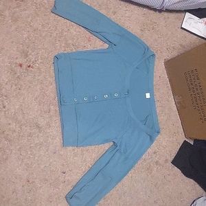 Small women's cropped button up more teal than blue